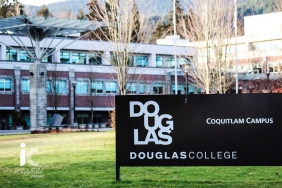 Cao Đẳng Douglas College Canada